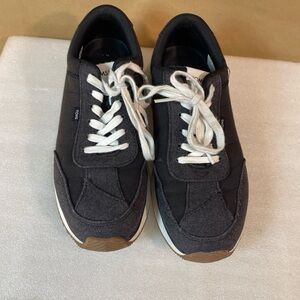 Toms Black and White Women's Sneakers